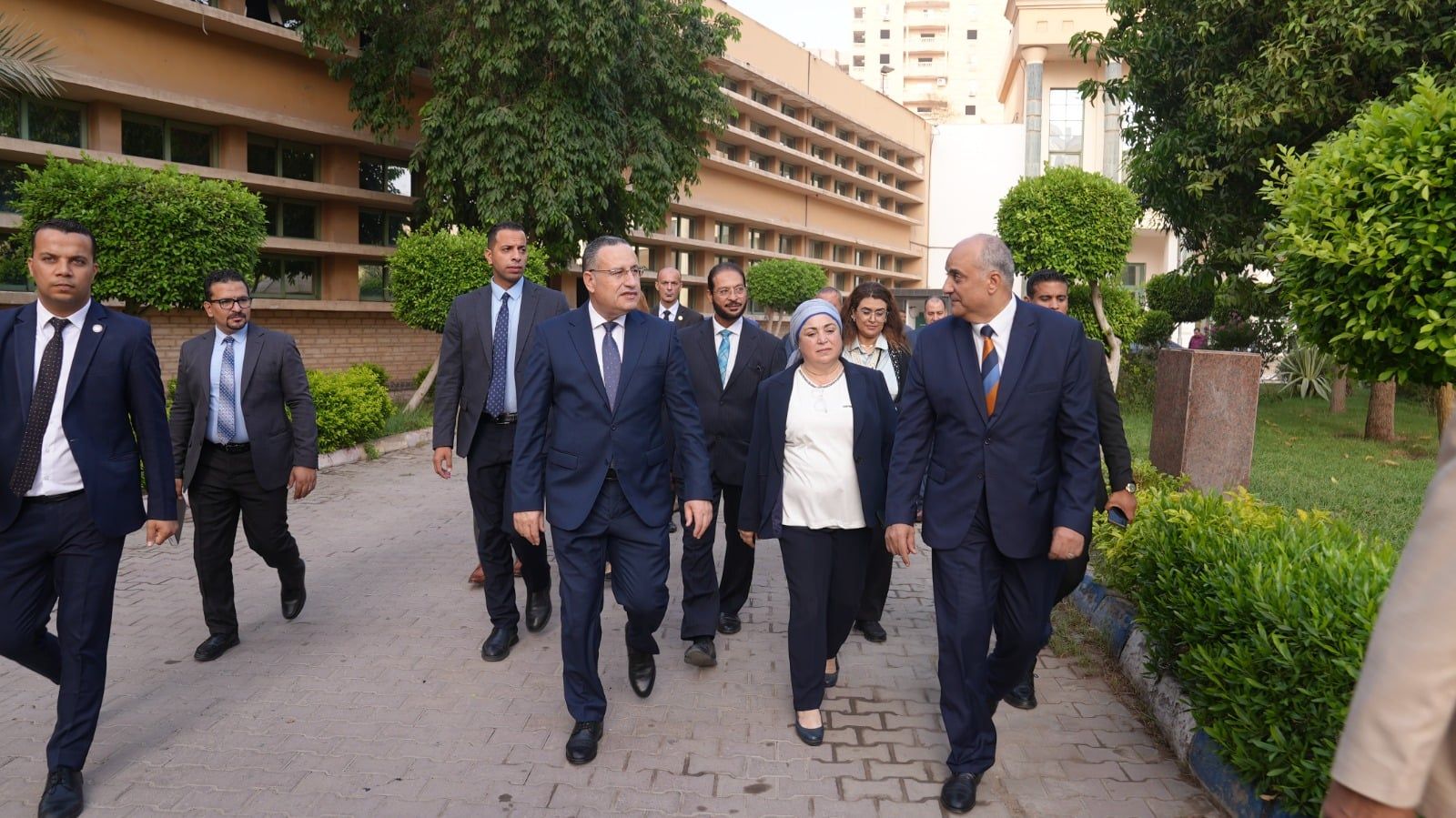 خلال زيارة الدكتور عبد العزيز قنصوة