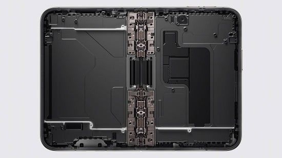 أبل تكشف iPhone Duo القابل للطي بشاشتين وتصميم جديد (14)