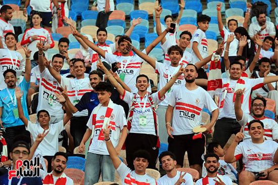 جماهير الزمالك فى لقاء بورت الجيبوتي (7) جماهير الزمالك فى لقاء بورت الجيبوتي (7)