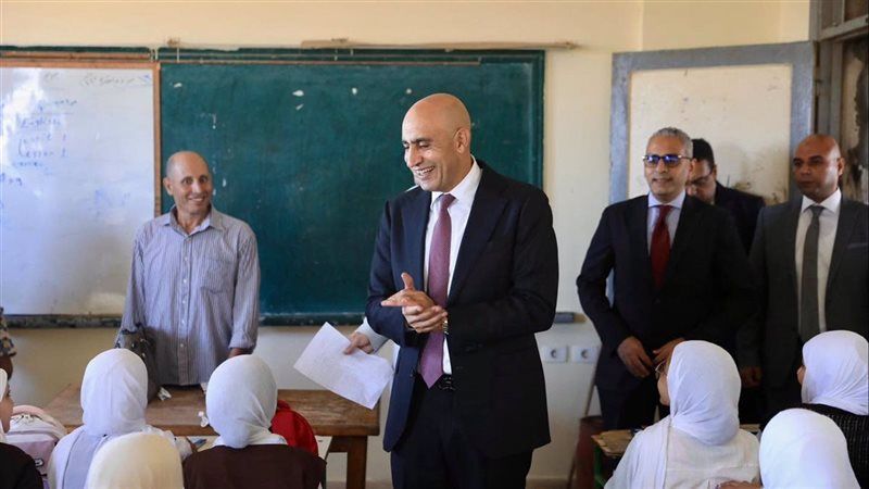 محمد عبد اللطيف وزير