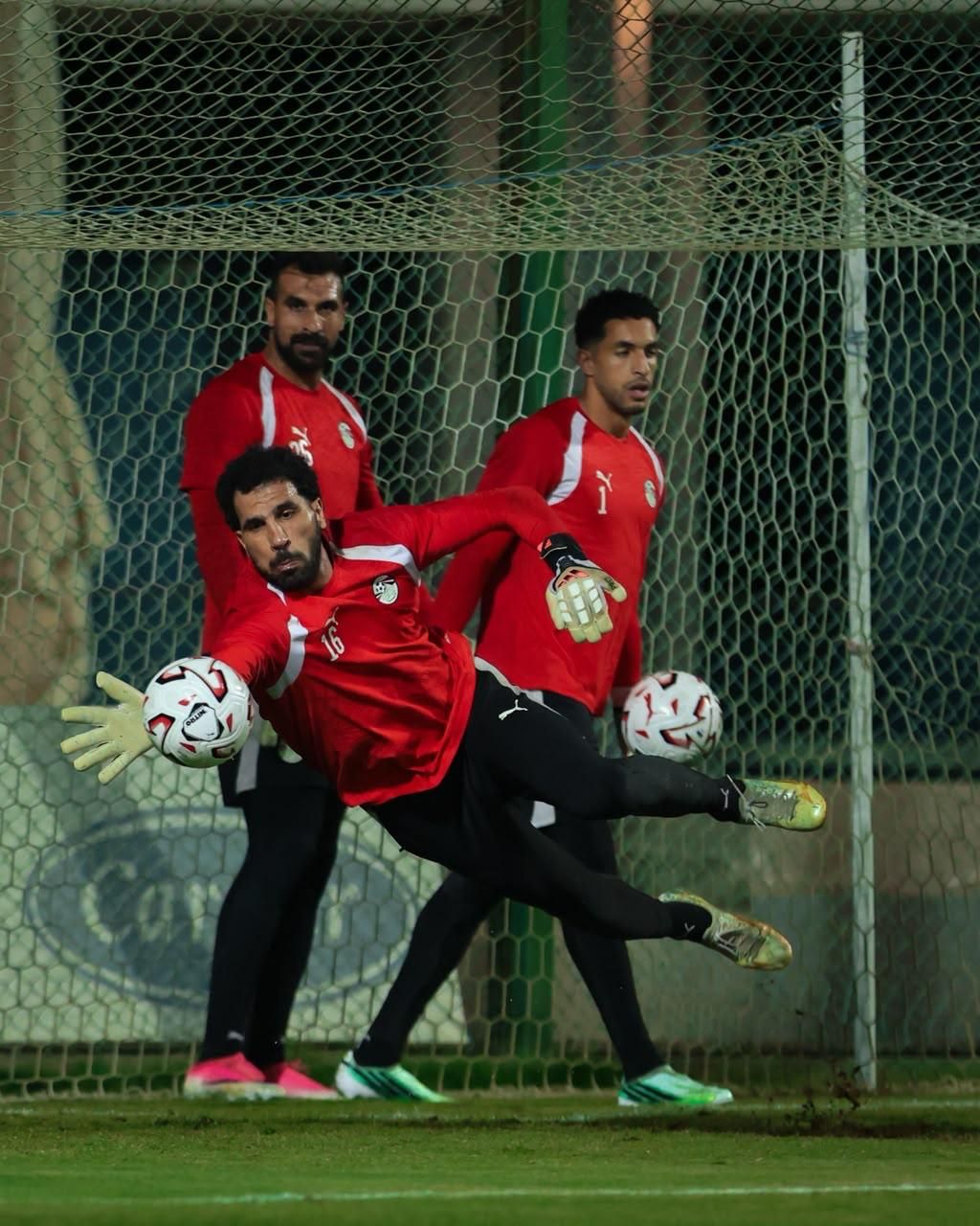 تدريب منتخب مصر استعدادا لمواجهة أنجولا (2)