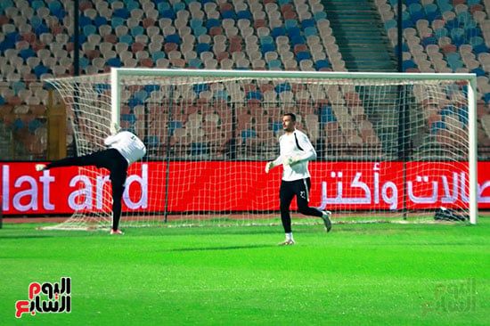 حراس المنتخب خلال عملية الاحماء