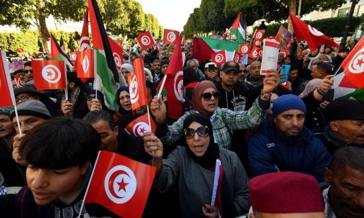 تضامن تونسي مع تلميذ اعتُقل بعد دعوته للإفراج عن نشطاء أسطول الصمود