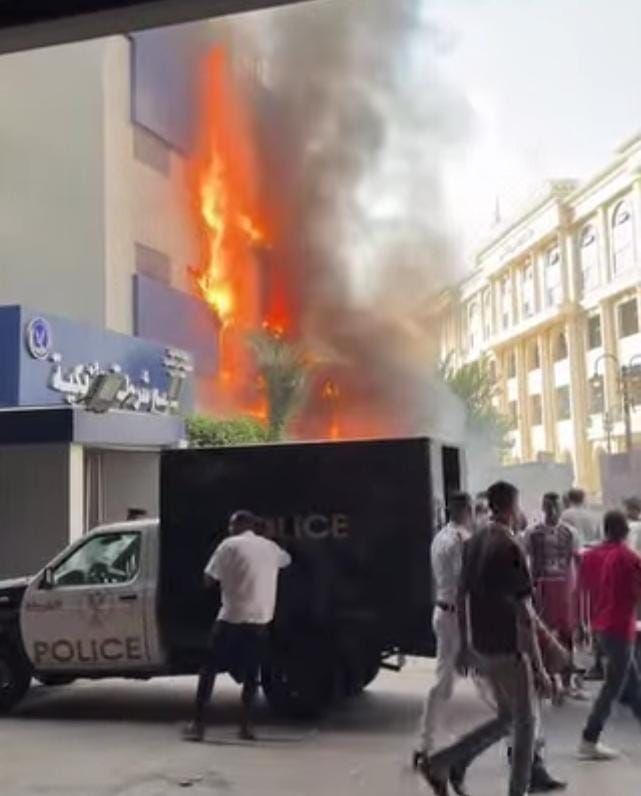 999a7f0aa6.jpg