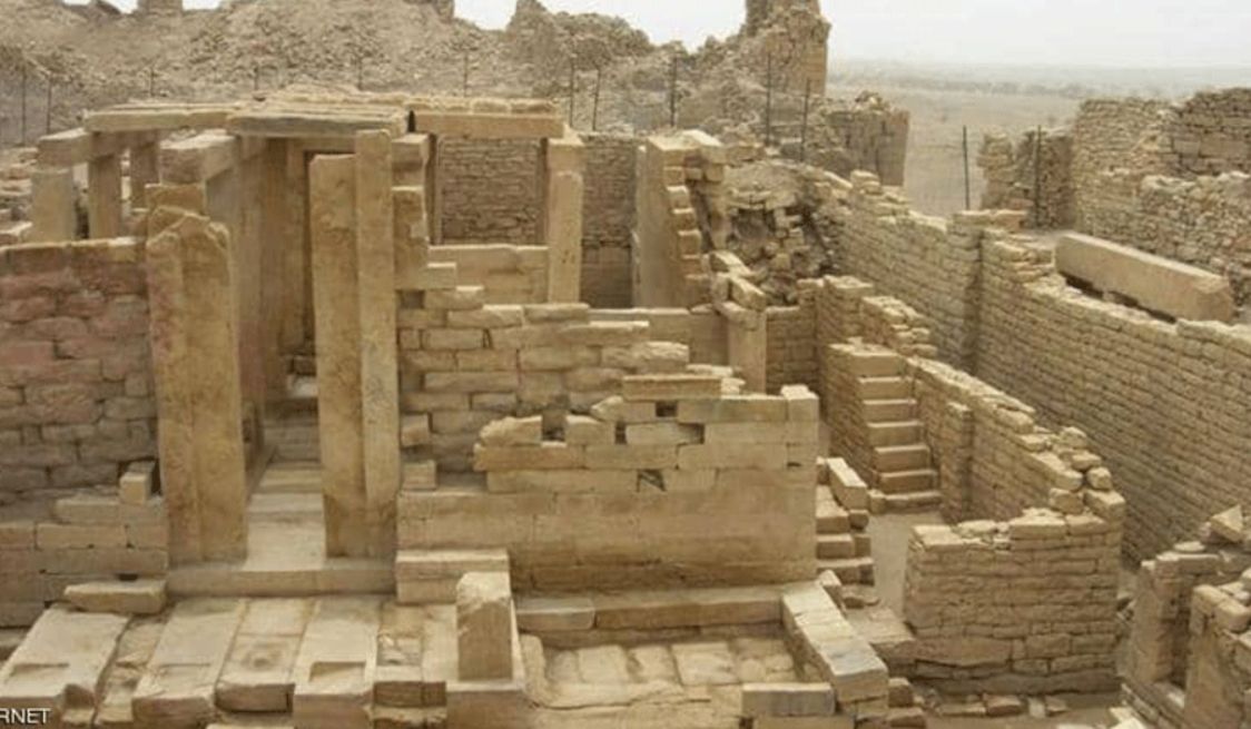 نهب معالم التاريخ وحصار البهجة.. كيف حولت الميليشيات الحوثية قطاع السياحة في اليمن إلى ركام وأطلال؟