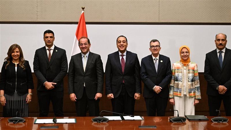 مديونيات من الثمانينيات، مدبولي يشهد توقيع تسوية بـ102.75 مليار جنيه لصالح بنك الاستثمار القومي