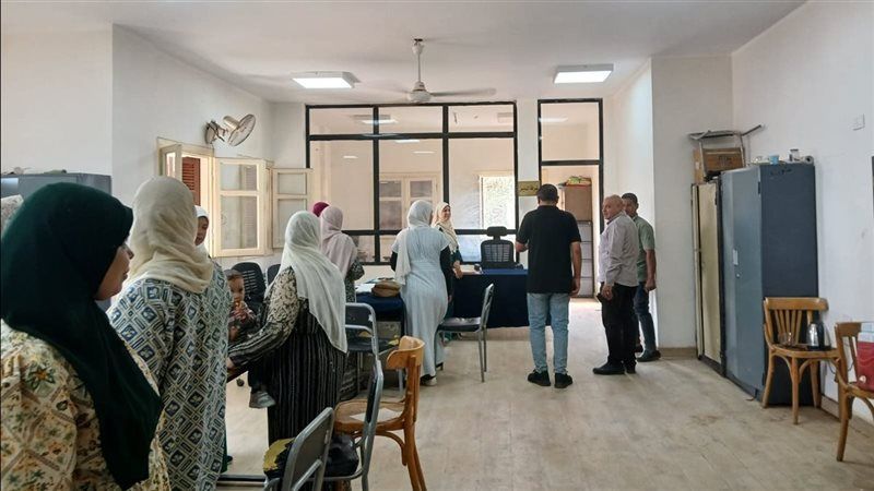 محافظ أسيوط يشدد على حسم طلبات التقنين والتصالح ورفع كفاءة الخدمات بالقرى