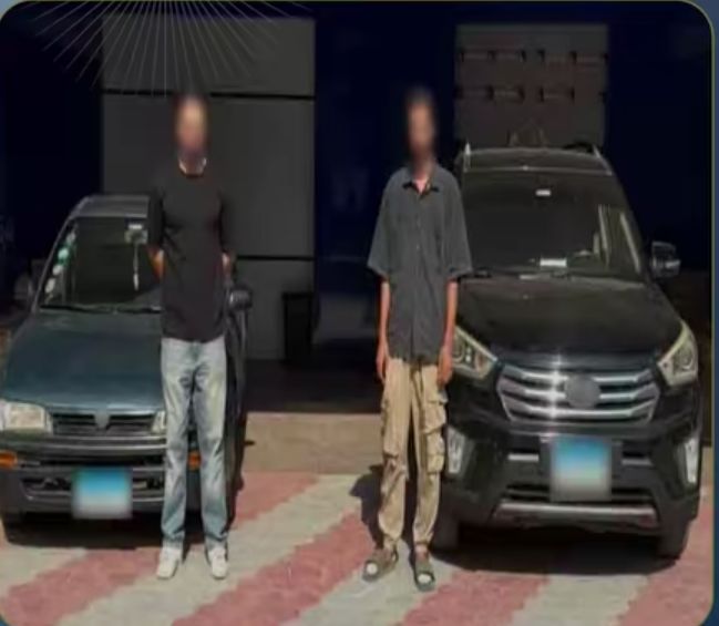 استعراضات خطرة أمام محطة قطار، الأمن يضبط قائدي سيارتين بعد تداول فيديو بالمنوفية