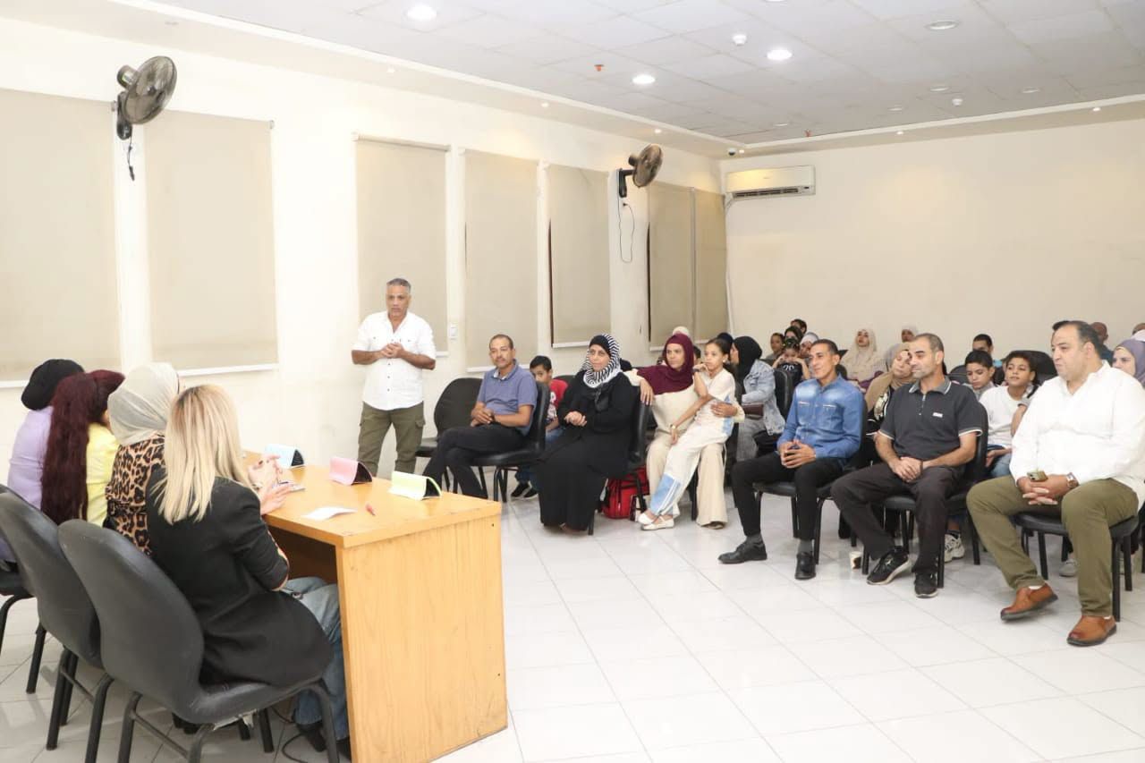 مجلة حواء تستكمل حملتها بالوعي تبنى الأوطان (2) مجلة حواء تستكمل حملتها بالوعي تبنى الأوطان (2)