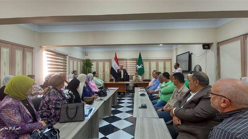 وكيل التعليم بالشرقية يعقد اجتماعا موسعا مع القيادات التعليمية بالمحافظة