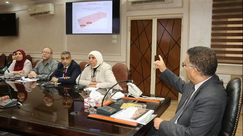 محافظ القليوبية يناقش مخطط تحويل «القلج» إلى مدينة