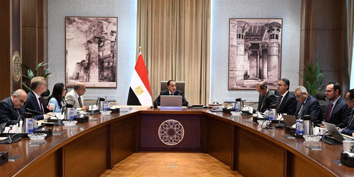 مدبولي يكلف الوزراء بمواجهة التضخم: الطبقة المتوسطة عماد الاستقرار ولن نتركها لأعباء الأسعار
