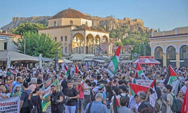 ماذا دها اليونان وكيف انتهى بها الأمر في «أحضان إسرائيل»؟