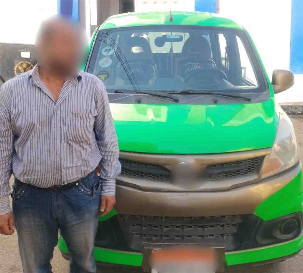 ضبط سائق بالمنوفية بعد قيادته برعونة وفتح الباب أثناء السير