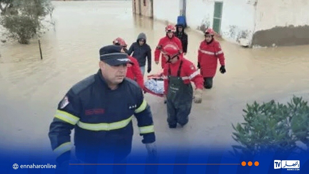 إنقاذ 11 شخصا حاصرتهم مياه وادي أبالسة وتواصل البحث عن مفقود بتمنراست