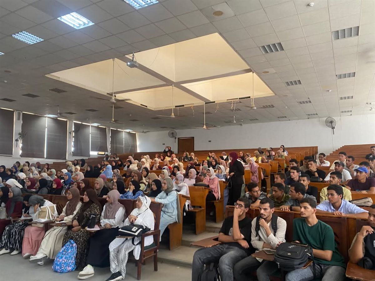 أبرز محاور الندوة،فيتو
