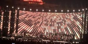 صابر الرباعي يفتتح حفله بختار مهرجان الموسيقى العربية باغنية "اللي شارينا"