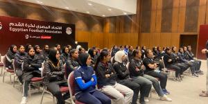 لجنة الحكام تنظم اختبارات نظرية وعملية لـ 60 محكمة في ورشة عمل بمركز المنتخبات