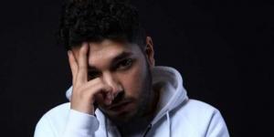 ليجي سي يكشف سبب اختيار اسمه وتفاصيل بدايته مع الغناء