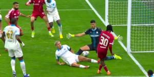 أولمبيك مارسيليا ضد ليفربول.. ليفربول يسجل الهدف الثاني في شباك أولمبيك مارسيليا بـ دوري أبطال أوروبا