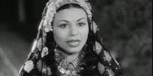 حكاية فنانة سبقت عصرها.. كيف غنت درية أحمد للثورة وكرة القدم؟