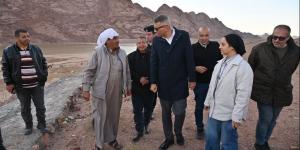 محافظ جنوب سيناء يوجه بتطبيق نظام العمل عن بُعد يوم الأحد