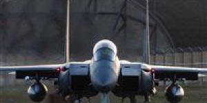 أكسيوس يؤكد إسقاط مقاتلة أمريكية في إيران وبدء البحث عن طاقمها