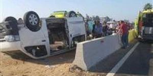 إصابة 5 أشخاص إثر انقلاب ميكروباص فى العياط