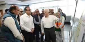 وزير الصحة يتفقد مجمع المعامل المركزية في بدر ومستشفى العبور