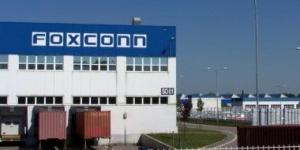 فوكسكون تسجل نموًا قياسيًا فى الإيرادات مع تحذير من المخاطر الجيوسياسية