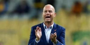 الأهلي يكثف استعداداته لمواجهة سيراميكا فى انطلاق مرحلة التتويج بالدوري