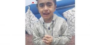 أم تستغيث لإنقاذ ابنها من ضمور العضلات: عايزين نفتح حساب تبع التضامن (فيديو)