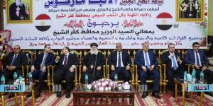 نائبا عن الرئيس السيسي.. محافظ كفرالشيخ يشهد الاحتفال بعيد القيامة المجيد بكنيسة الشهيدة دميانة