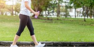 خبراء الصحة: أخطاء شائعة تمنع فقدان الوزن رغم المشي يوميًا