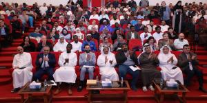 قصائد مفعمة بالحنين والأوطان والإنسان في بيت الشعر.. صور