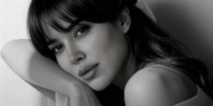 طولت صبري.. ناريمان زوجة رامي جمال تطرح أحدث أعمالها الغنائية