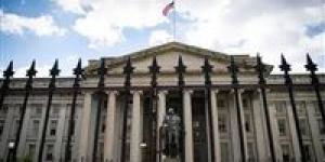 واشنطن ترفض تمديد الإعفاءات وتشدد الخناق البحري على طهران