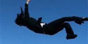 «قفزة النهاية».. تفاصيل إنهاء طبيبة حياتها من الطابق الثامن بالنزهة