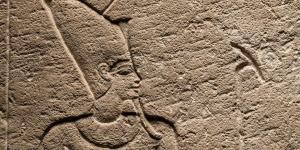 مسلة تحتمس وتمثال نصفي لمعبودة مصرية بمعرض بأمريكا.. الثمن مليونى دولار