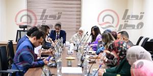 لمناقشة الآليات الإعلامية أمام الشائعات.. بدء اجتماع إعلام النواب بحضور ضياء رشوان