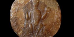 بعد 40 عاما.. العثور على ختم ملك إنجلترا إدوارد المعترف