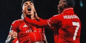 نوتينجهام فورست ضد بورتو.. هدف وطرد يمنحان الأفضلية للإنجليز بالشوط الأول