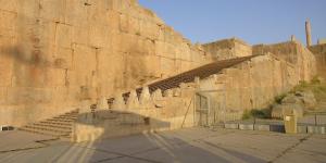 الحرب تهدد التراث.. 5 مناطق إيرانية مسجلة باليونسكو