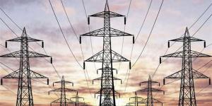 أنهت عصور الظلام.. إنجازات قطاع الكهرباء تؤهل مصر لتكون مركزا إقليميا للطاقة المتجددة