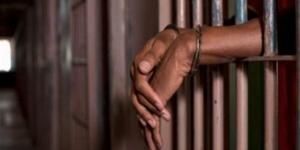 السجن 5 سنوات لعاطل بتهمة حيازة سلاح ناري بالإسكندرية