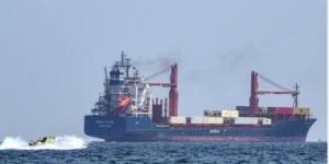 هيئة بحرية بريطانية: تعرض سفينة حاويات لإطلاق نار من الحرس الثورى شمال عمان