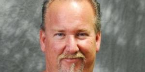 الأيام الأخيرة في حياة داريل شيتس تكشف الوجه الخفي للشهرة