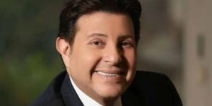 نادية مصطفى تنفي شائعة وفاة هاني شاكر وتؤكد: المصدر الوحيد لأخباره أسرته أو النقابة