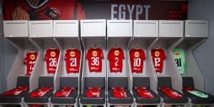 جولة فى غرفة ملابس الأهلى قبل لقاء الزمالك فى قمة الكرة المصرية
