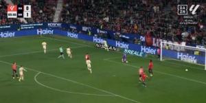أوساسونا ضد برشلونة.. فيران توريس يسجل الهدف الثاني لـ برشلونة في مرمى أوساسونا بالدوري الإسباني